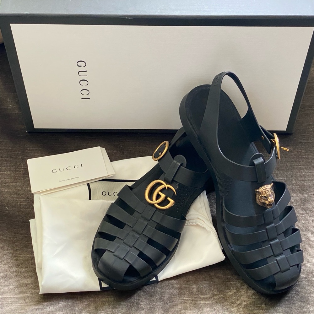 ✨BRAND NEW ✨💯% AUTHENTIC GUCCI RUBBER SANDALS - Picture 7 of 9